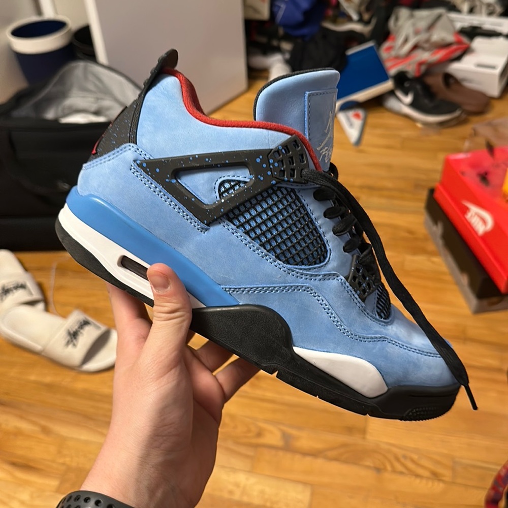 Jordan 4 Travis Scott AUTHENTIC